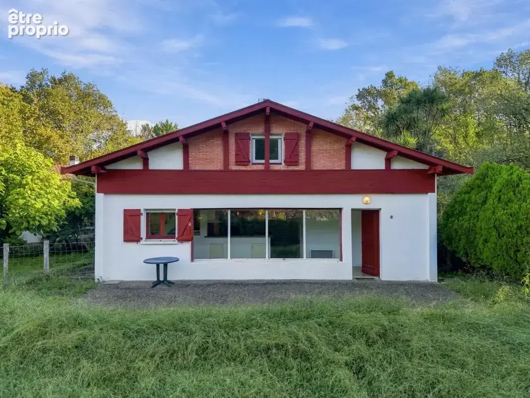 Maison basque 83 m² - 2 chambres + combles - Jardin - DPE C - photo 1