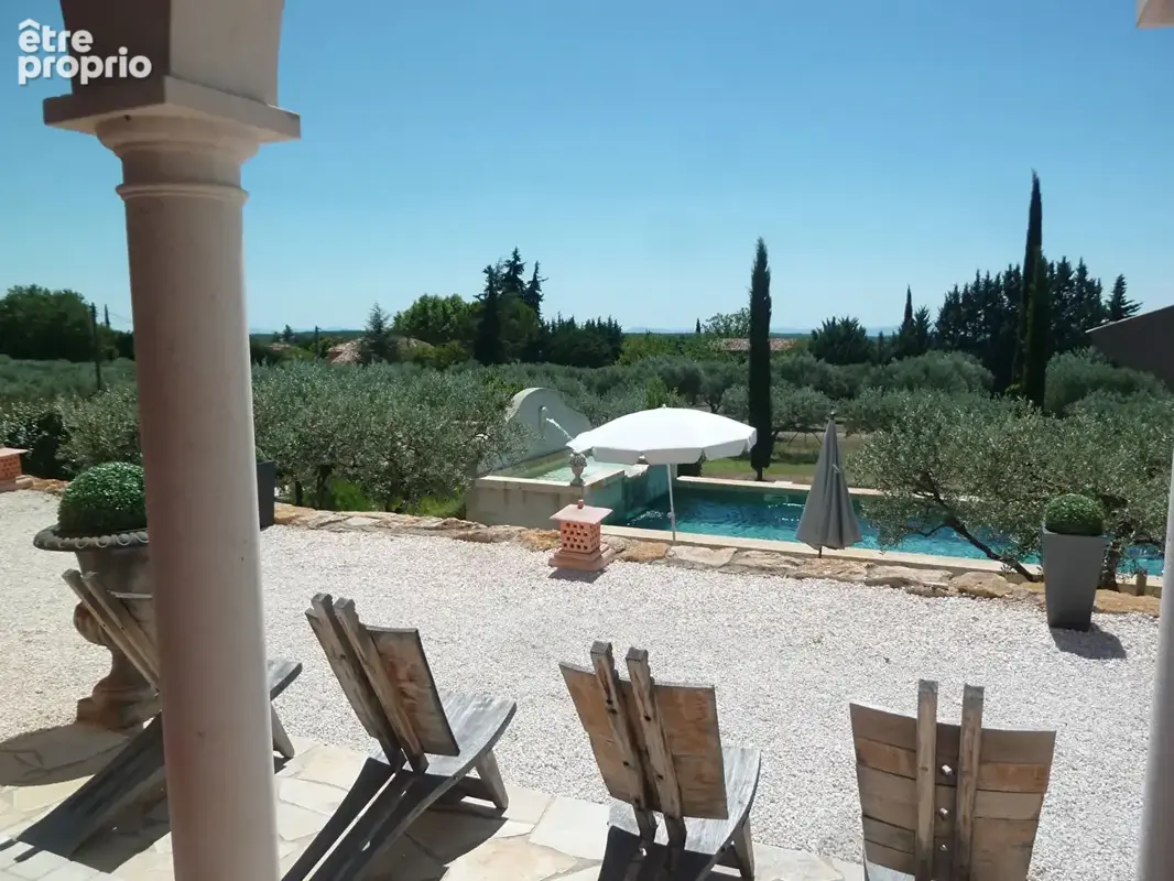 AUPS, superbe propriété comprenant une villa d'architecte ,un bastidon et piscine sur 2996 m2. - photo 10