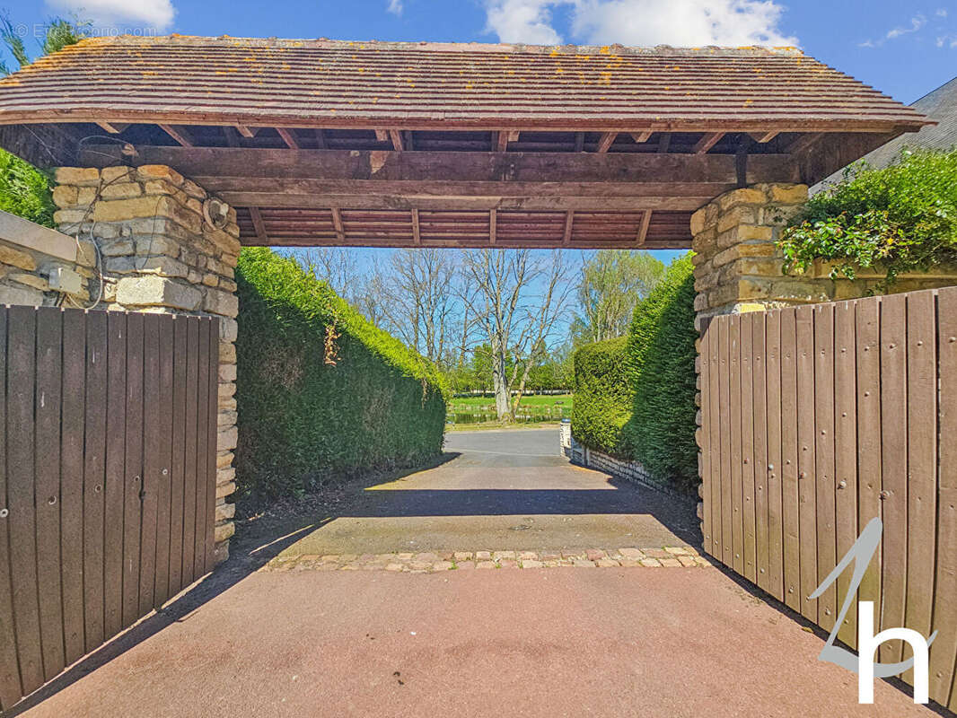 Maison à FONTENAY-LE-PESNEL