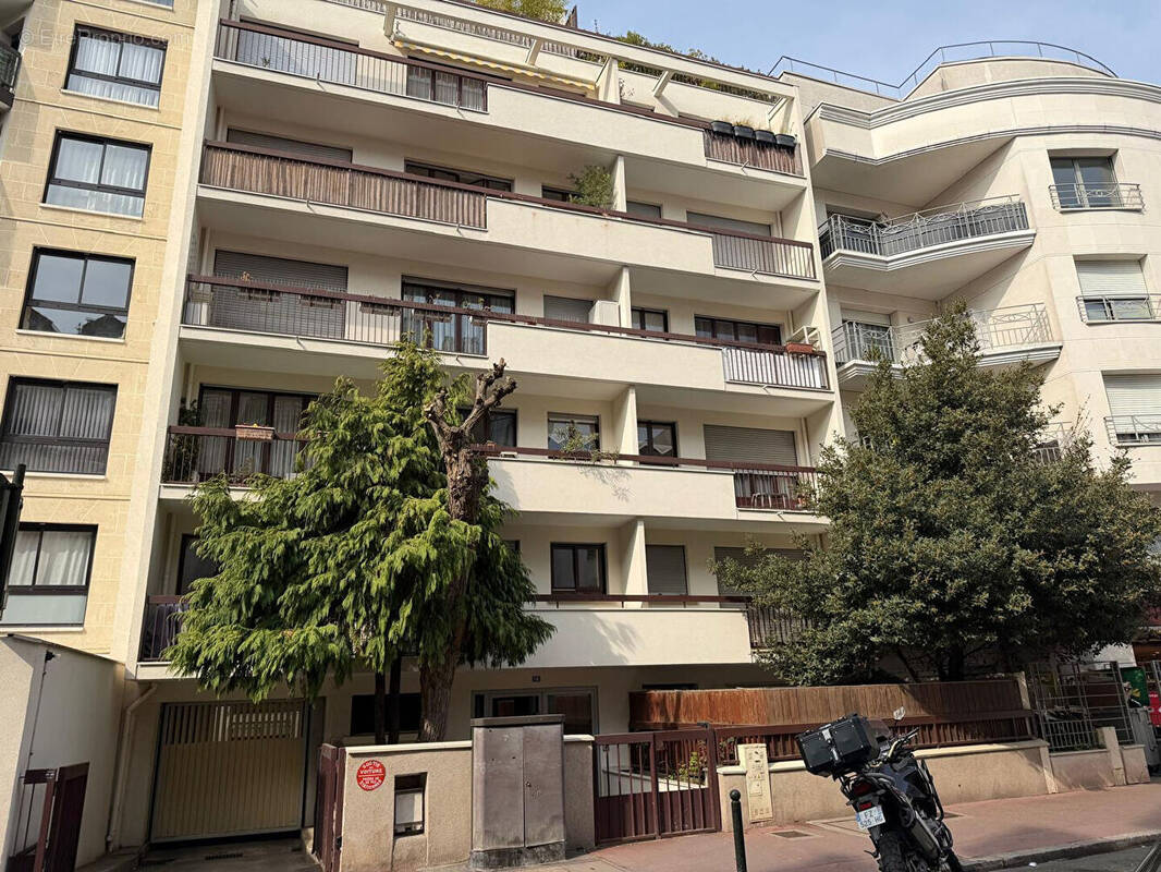 Parking à LEVALLOIS-PERRET