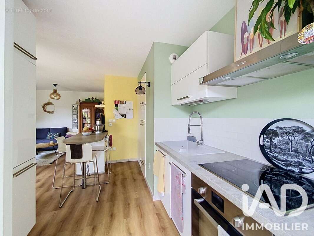 Photo 3