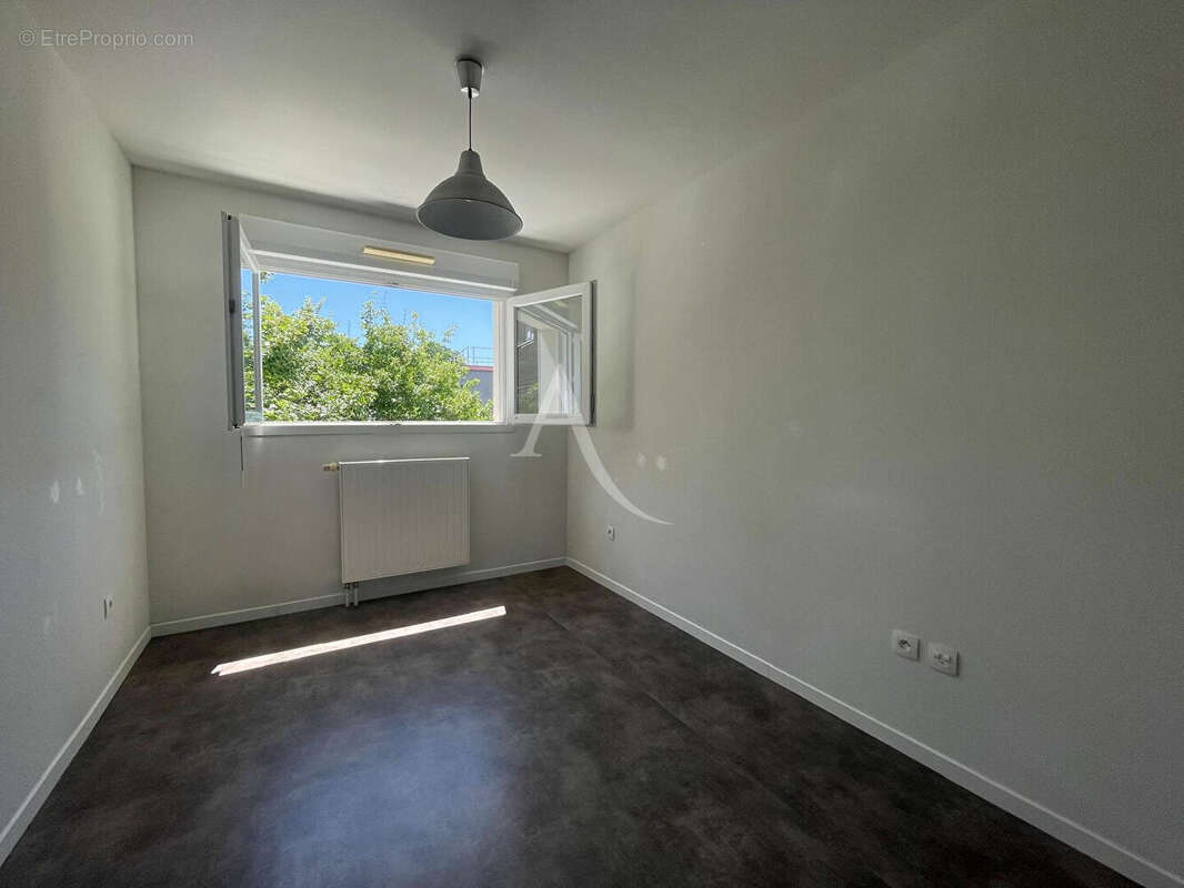 Appartement Nantes 3 pièces + parking privatif en sous-sol - facultés - photo 4