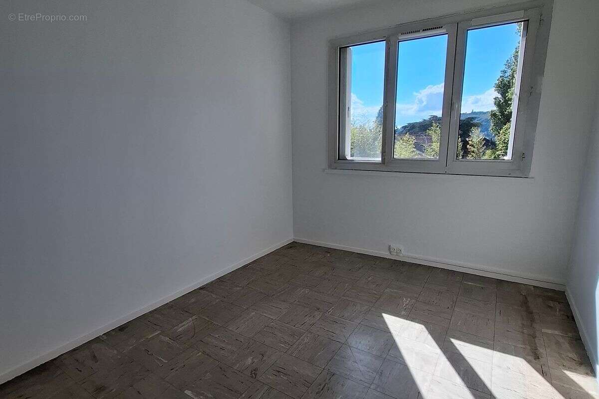 Appartement à FONTAINES-SUR-SAONE