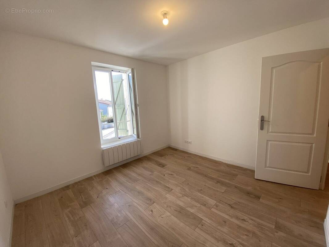 Appartement à BOURG-DE-PEAGE