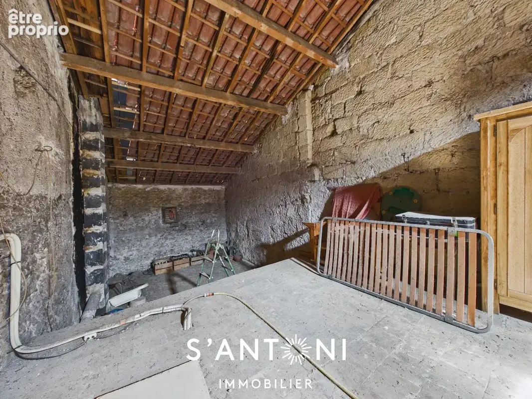 maison de village à fort potentiel avec un garage - photo 10