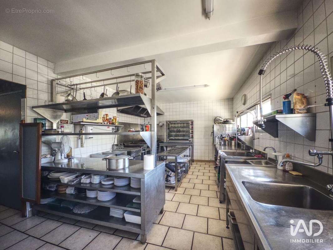 Photo 7 - Commerce à NIMES