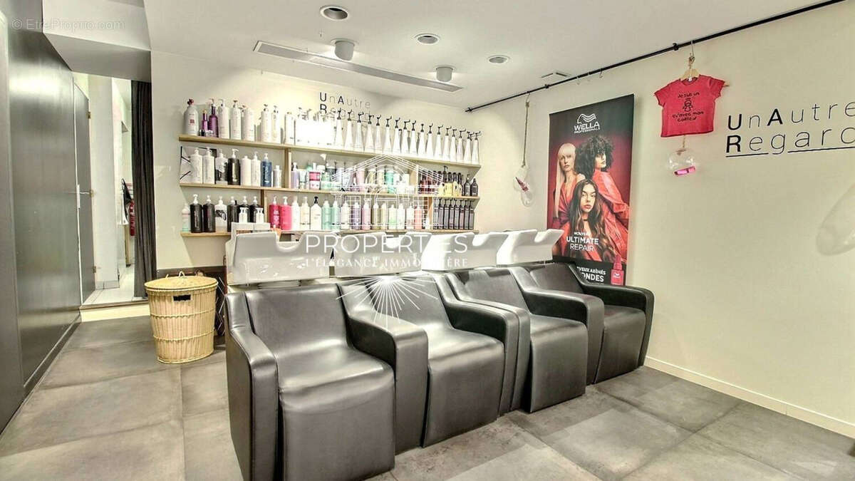 Commerce à LE LAVANDOU