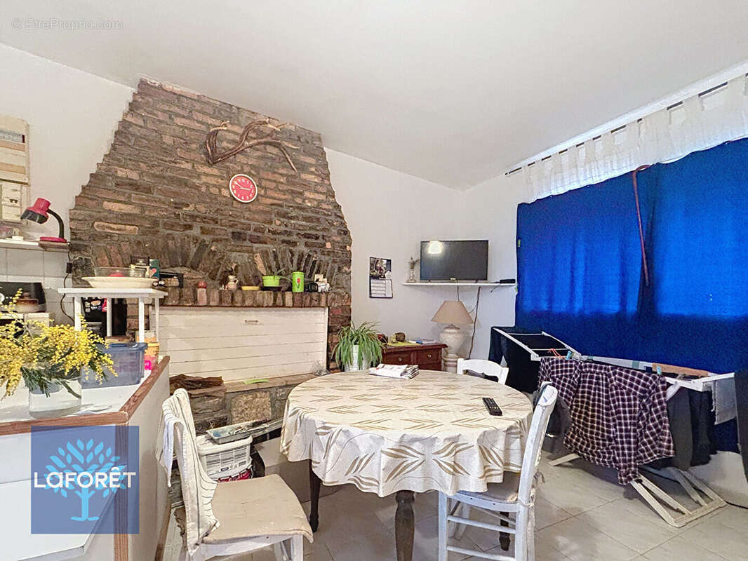 Maison à CHATILLON-EN-VENDELAIS
