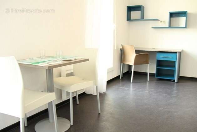 INVESTISSEMENT LOCATIF  MARSEILLE 3EME ARRONDISSEMENT  Résidence étudiante Nexity Studea Croix d'Azur - 6,84 % de rentabilité - photo 3