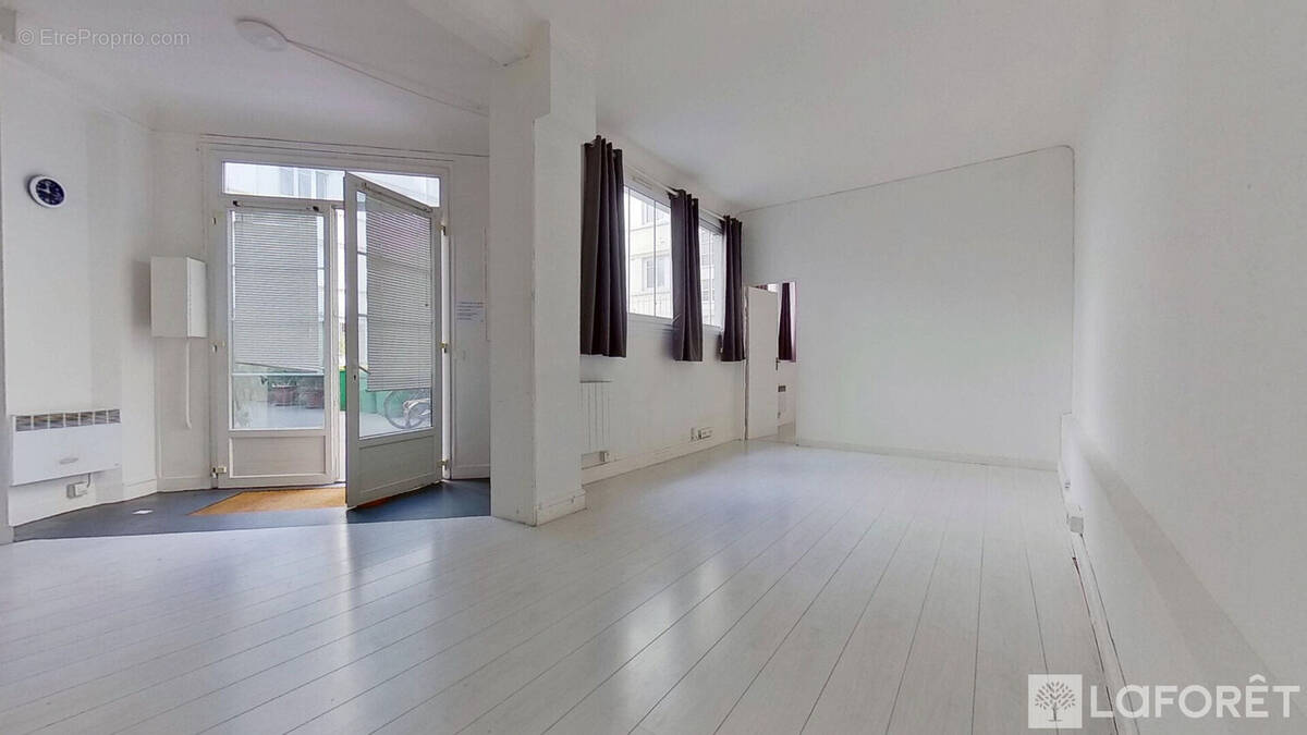 Appartement à PARIS-18E