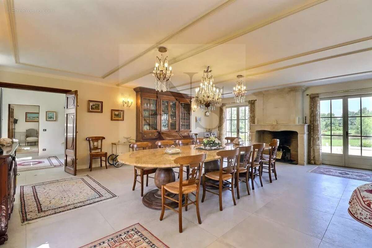 Maison à MAUSSANE-LES-ALPILLES