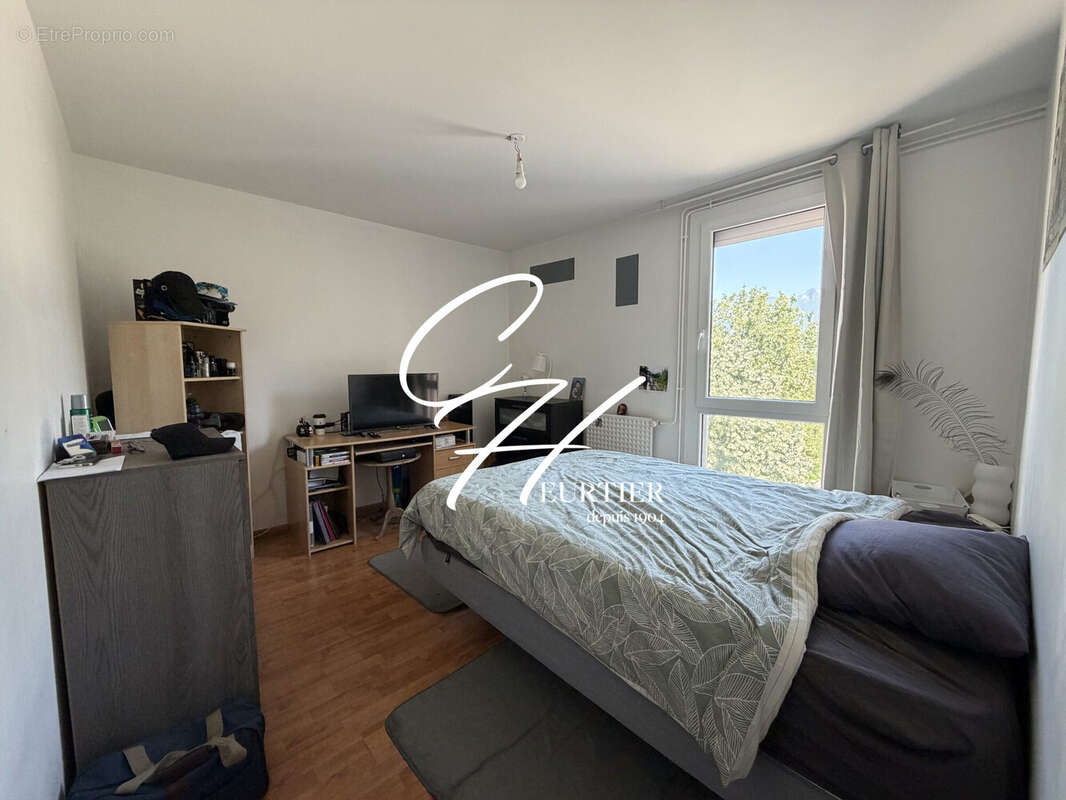 Appartement à FONTAINE