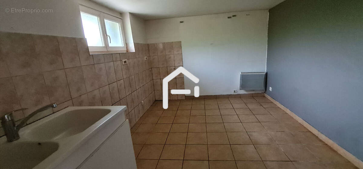 Appartement à OBJAT