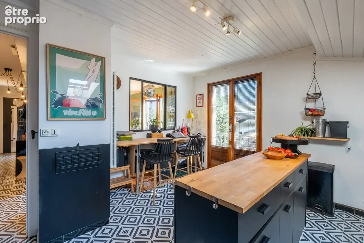 Appartement + 2 garages - photo 9