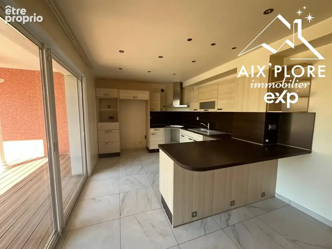 Maison 180 m² à La Tour-Du-Pin  - photo 6