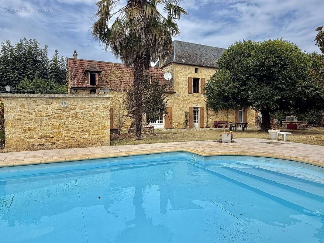 Maison à SAINT-VINCENT-DE-COSSE