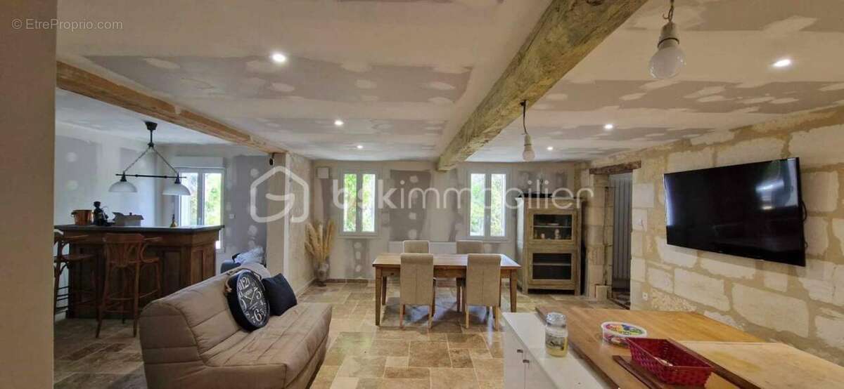 Maison à MONTPON-MENESTEROL