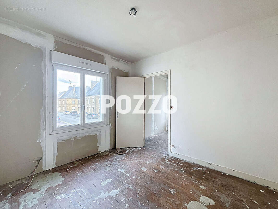Appartement à SAINT-HILAIRE-DU-HARCOUET