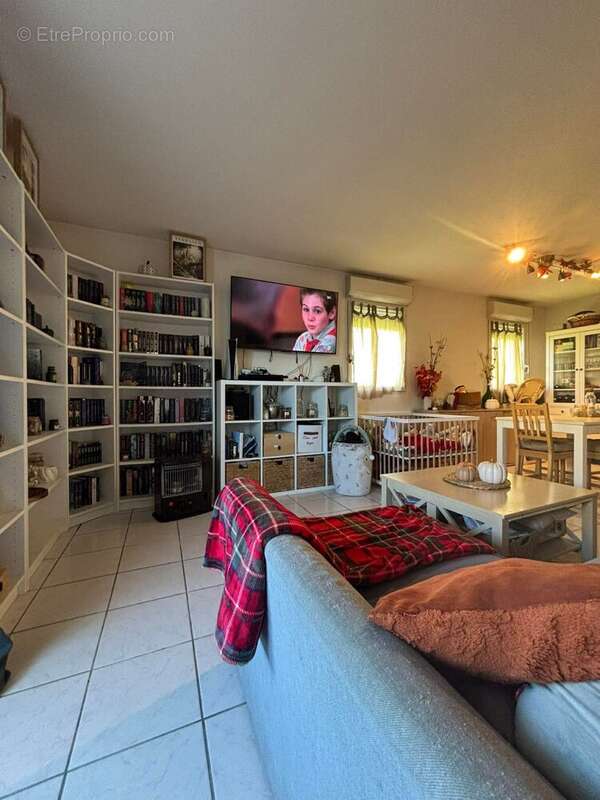 Appartement à TREBES