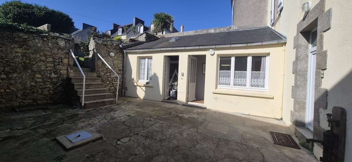 Maison de caractère en pierre avec vue mer  3 logements indépendants au cur de Camaret-sur-Mer - photo 30