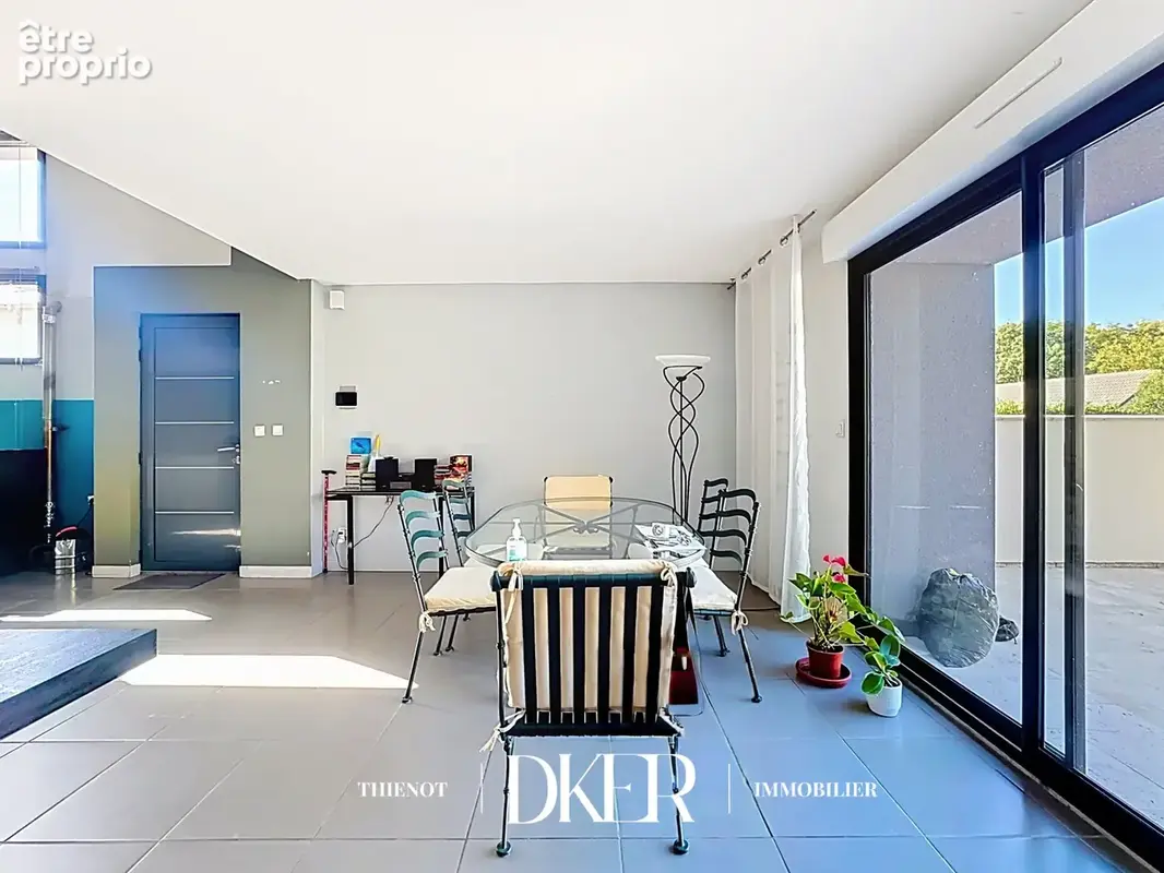Maison avec piscine intérieur - photo 16