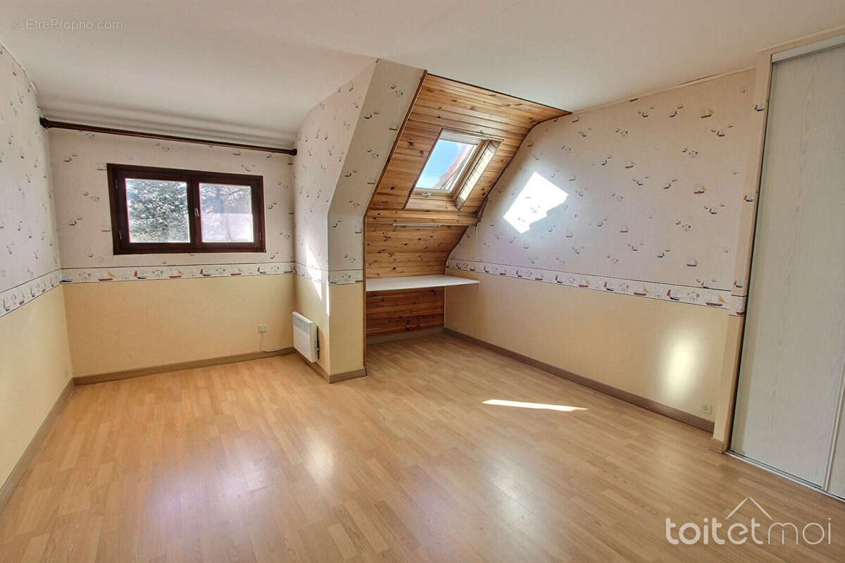 Maison à CERNAY-LA-VILLE