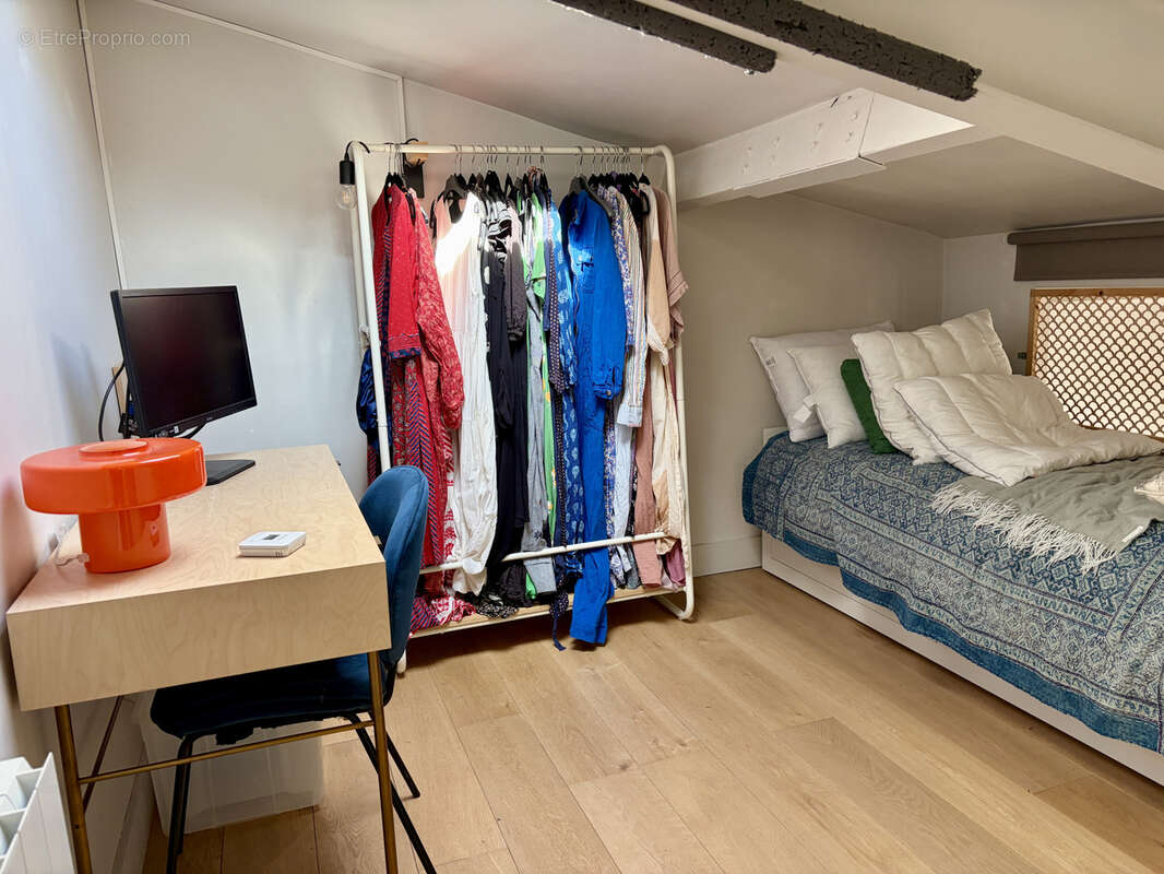 Appartement à PARIS-11E