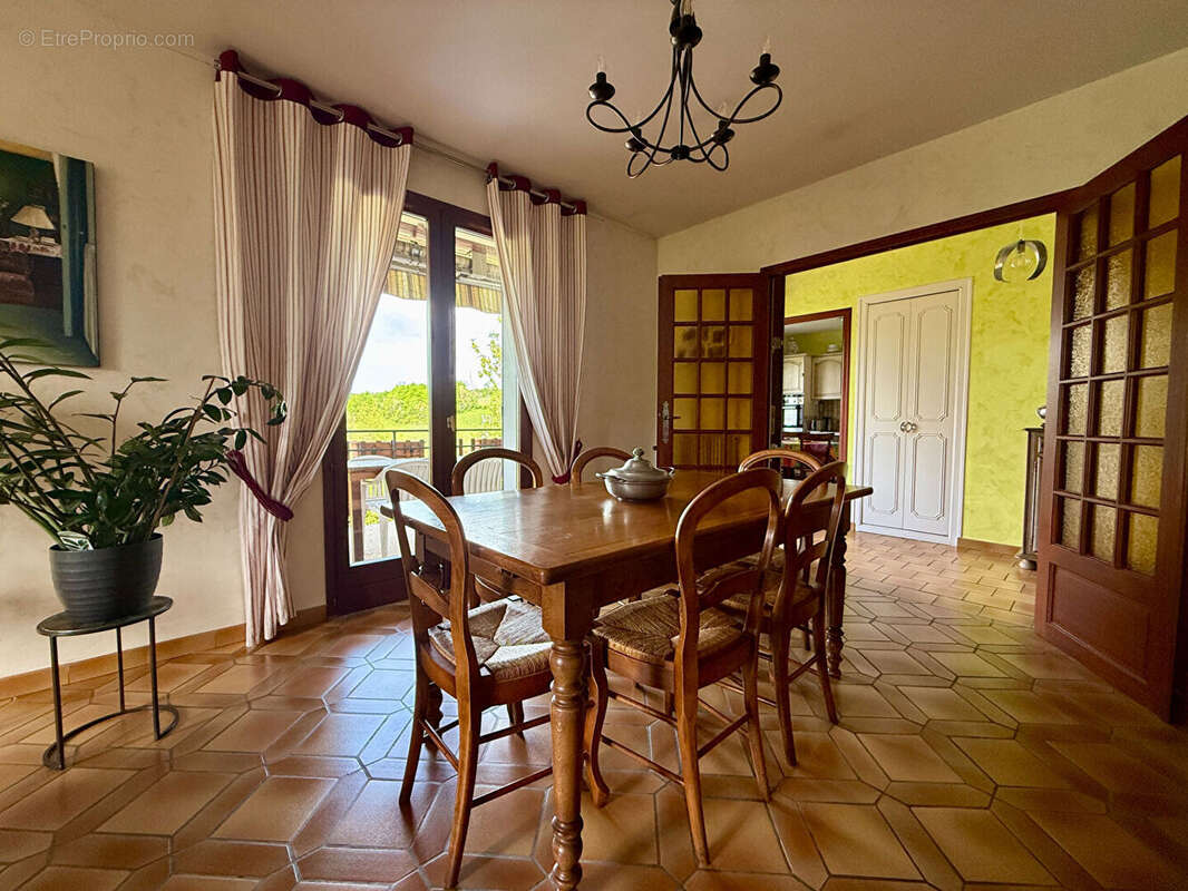 Maison à L'ETOILE