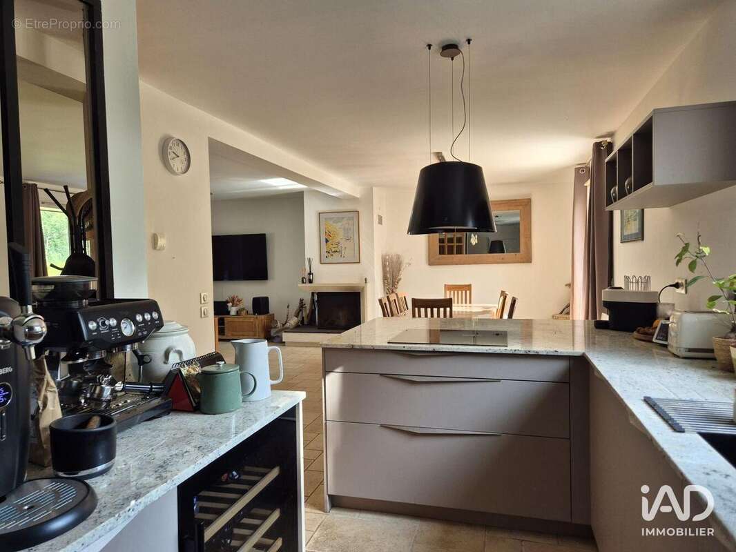 Maison 146 m² à Bourdonne  - photo 9