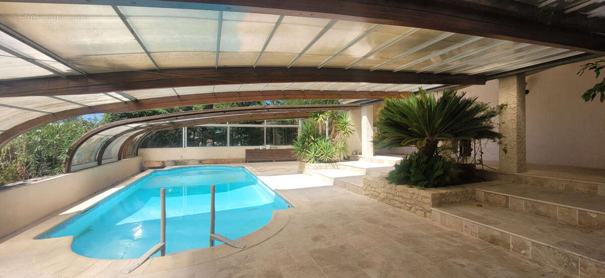 Maison à SAINT-PAUL-TROIS-CHATEAUX