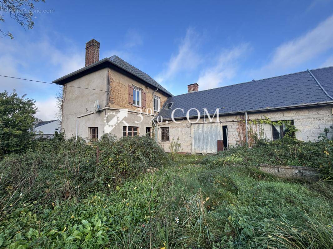 Maison à FEUQUIERES-EN-VIMEU