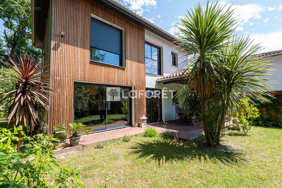 Maison 6 pièces - 118 m²  - Anglet - photo 3