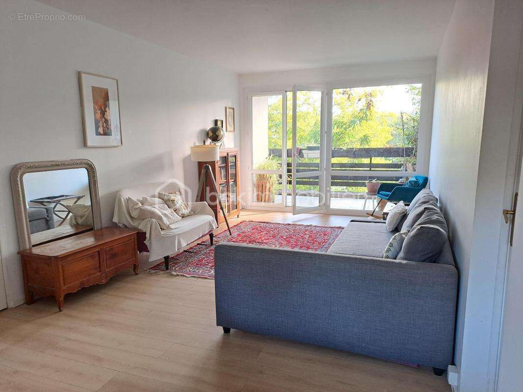 Appartement à GIF-SUR-YVETTE