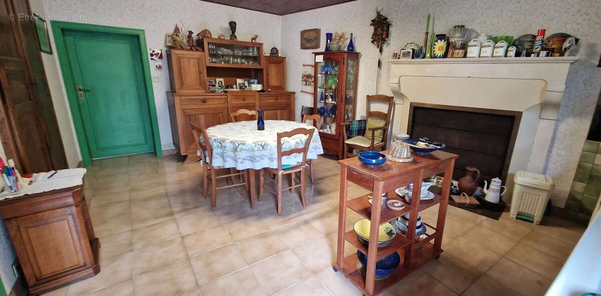 Maison de caractère avec grande grange/garage et plus de 1600m2 de terrain attenant - photo 57