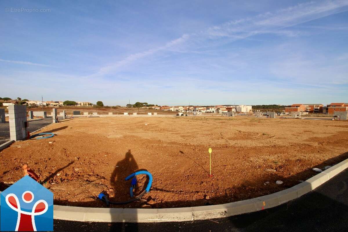 Terrain à PORTIRAGNES