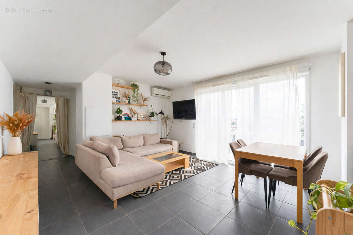 Appartement à MARSEILLE-12E