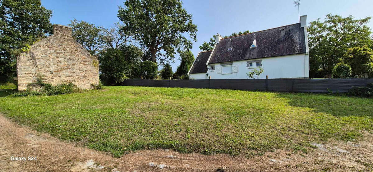 Terrain à LA FORET-FOUESNANT