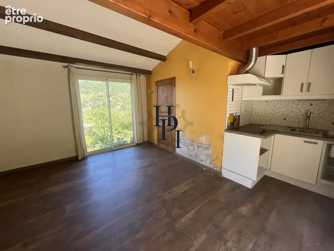 Saint Affrique, Vente maison rénovée avec terrain attenant. - photo 11