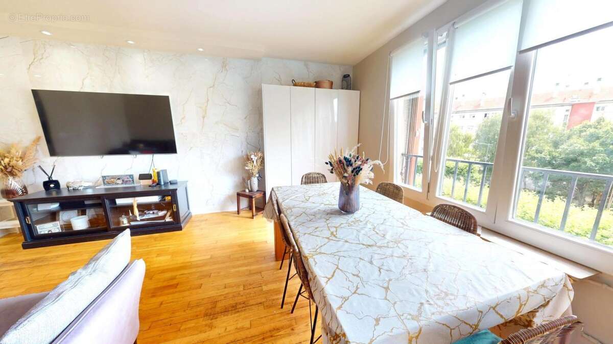 Appartement à NOGENT-SUR-MARNE