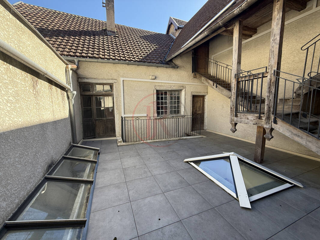 Maison à ORNANS