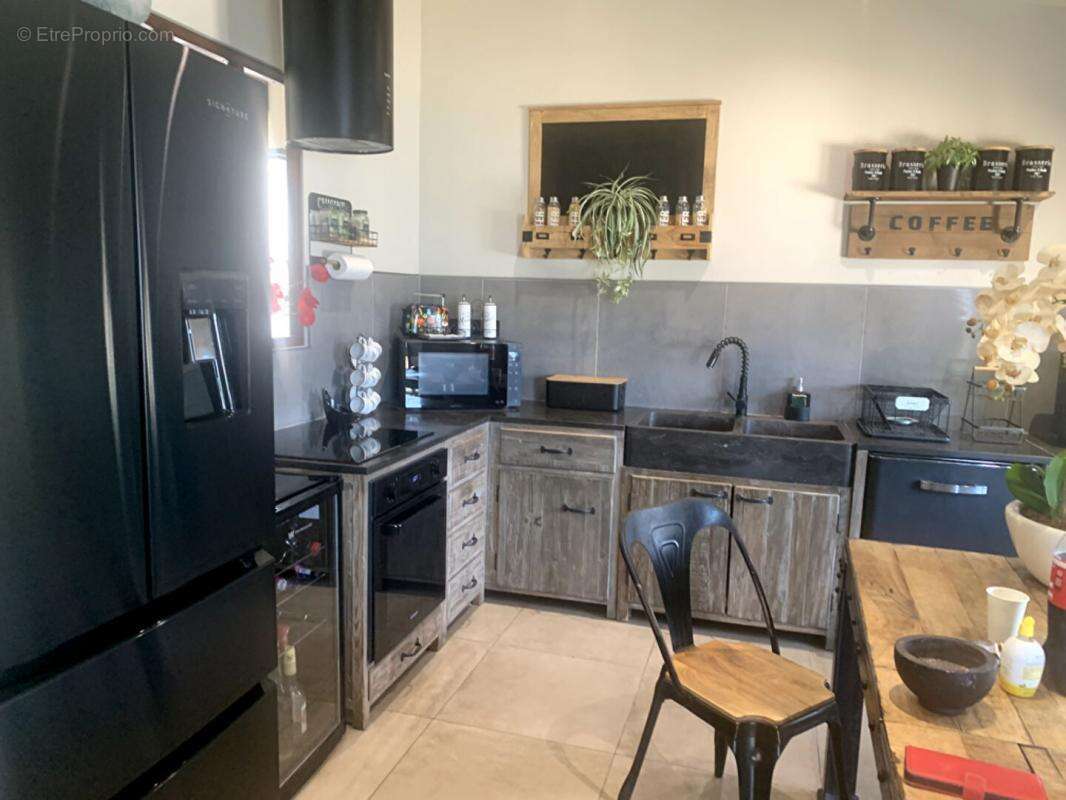 Maison à PORT-SAINT-LOUIS-DU-RHONE