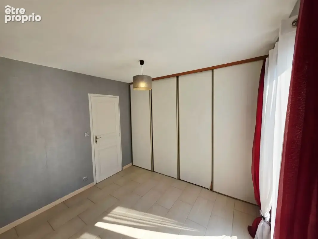  RARE À ÉGLY ! Maison familiale 6 pièces – 4 chambres, 55 m² de pièce de vie, jardin et sous-sol total - photo 8