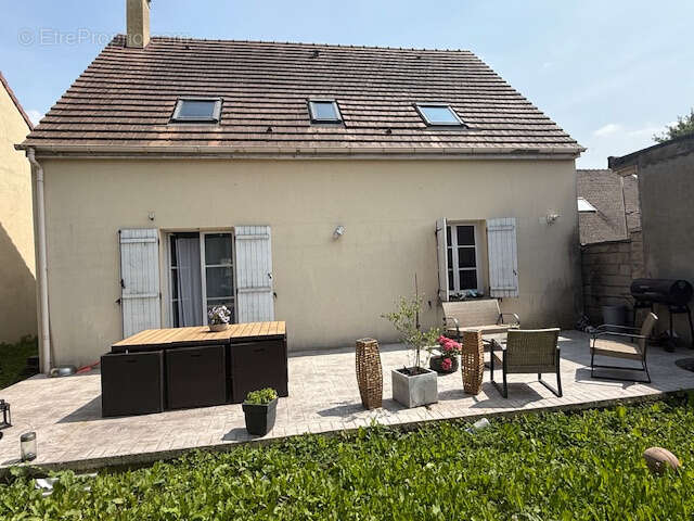 Maison à TREMBLAY-EN-FRANCE