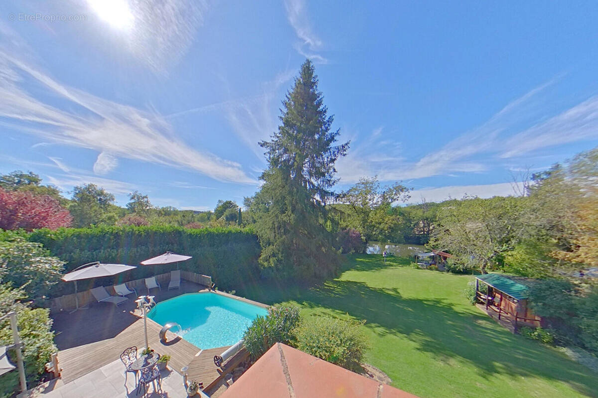 Maison à SAINT-ANTONIN-NOBLE-VAL