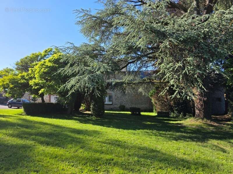 Appartement à SAINT-SORNIN-LEULAC
