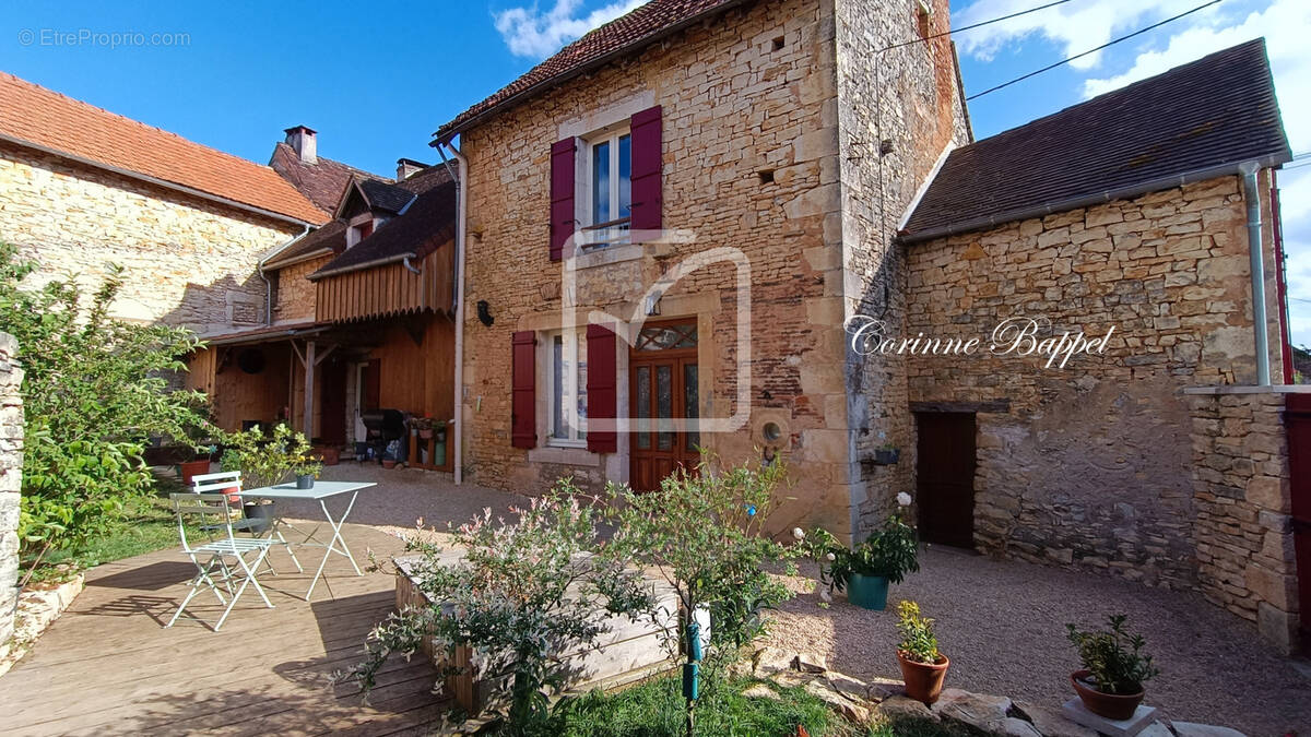 Maison à CUBJAC