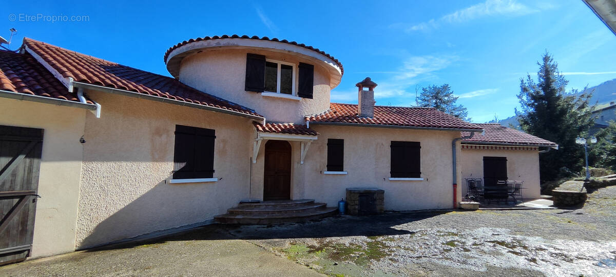 Maison à SAINTE-FOY-L'ARGENTIERE