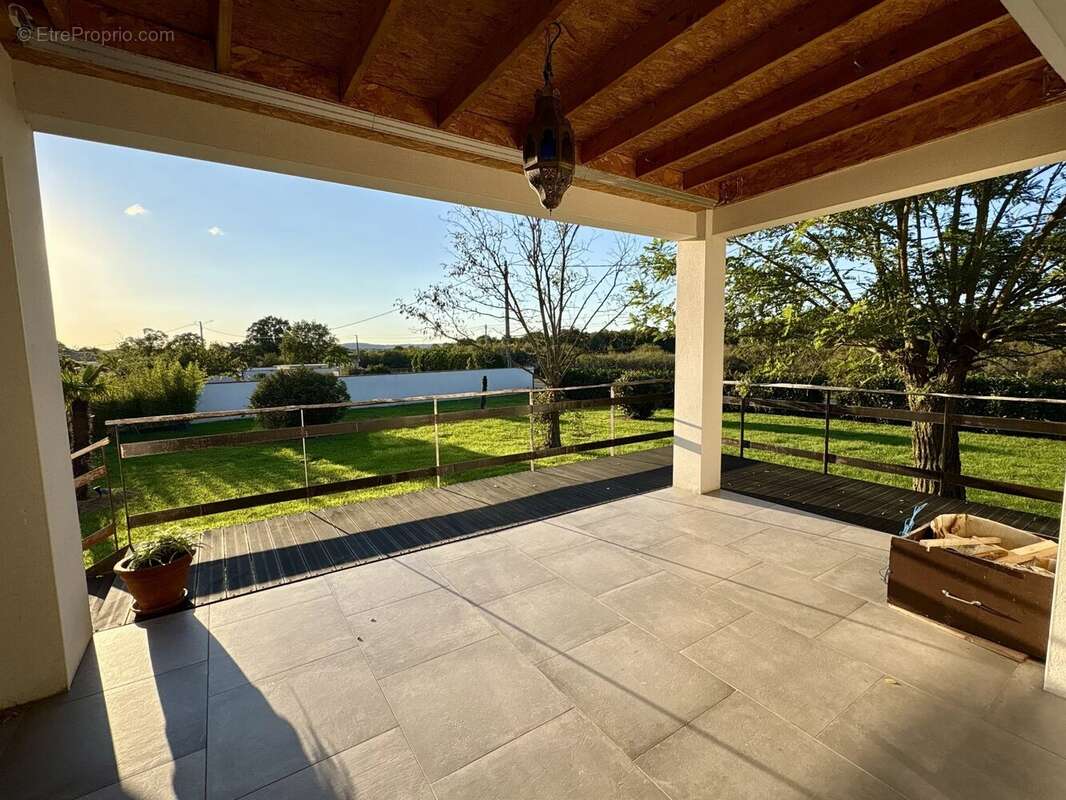 Maison à FONTENILLES