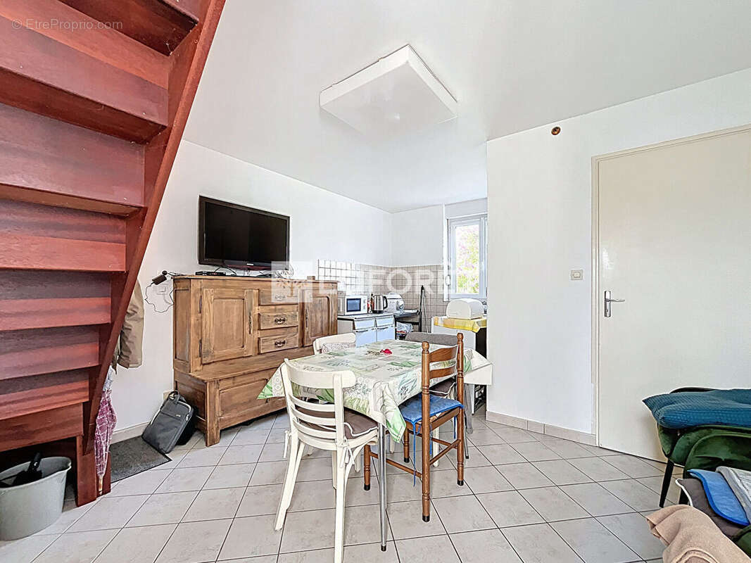 Maison T5 + appartement T2 en duplex à BIESLES - photo 9