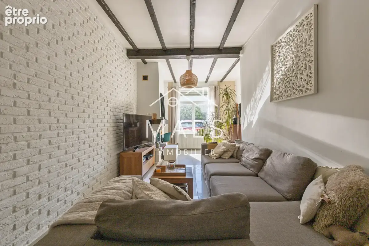 WAMBRECHIES - Maison de 142 m2 avec 4 chambres, terrasse et jardin - photo 2